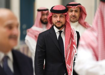 الاحتفالات تبدأ اليوم.. هذه تفاصيل زفاف ولي عهد الأردن