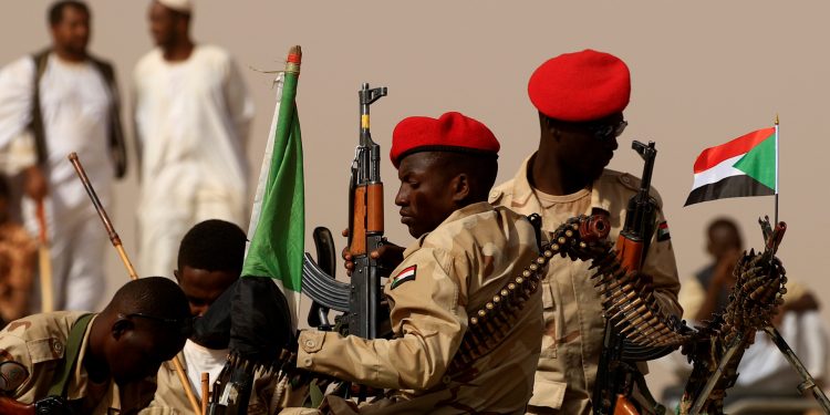 الجيش السوداني يعلق مشاركته بالمفاوضات