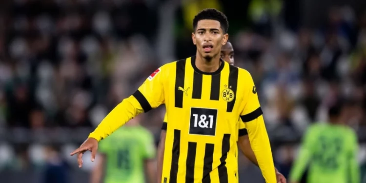 الإصابة تهدد مشاركة أحد لاعبي “دورتموند”