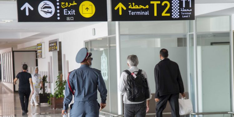 وزارة النقل تعجز عن خفض أسعار تذاكر الرحلات البحرية والجوية لفائدة الجالية