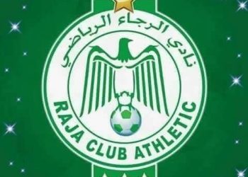 جماهير الرجاء تطالب الجامعة الملكية المغربية