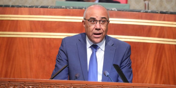 وزير التعليم العالي في طريقه نحو “تعميم” المنحة الجامعية على الطلبة المحتاجين