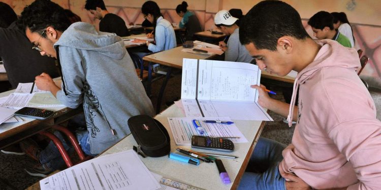 امتحانات الباكالوريا وإحصائيات المترشحين والمترشحات