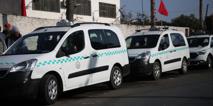 ولاية “الدار البيضاء سطات” تنفي توصلها بأي مطلب يتعلق برفع تسعيرة ركوب سيارات الأجرة
