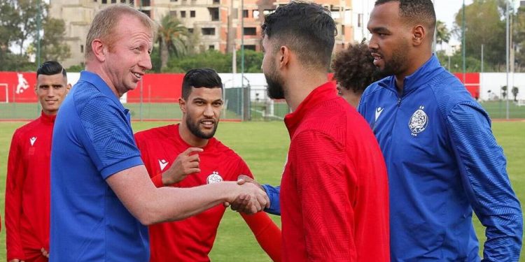 مدرب محدود وأخطاء قاتلة ارتكبها فاندربرووك