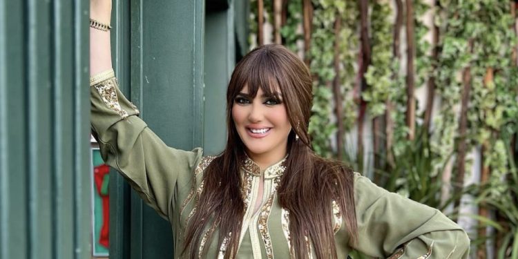 وعكة صحية تنقل فنانة مغربية للمستشفى..