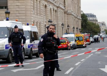 توقيف 1300 شخصا في احتجاجات مقتل الشاب “نائل” في فرنسا وإصابة عناصر من الشرطة والدرك