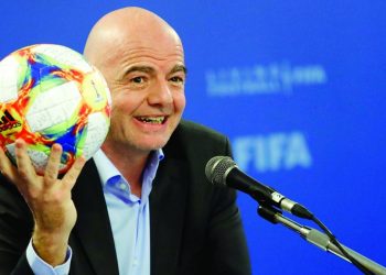 ثورة في عالم كرة القدم: “السوبر ليغ” تتحول إلى “الدوري الإفريقي” وتعد بمنافسة عالمية