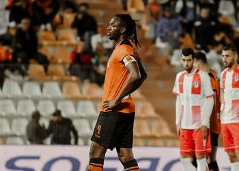 الفتح الرياضي ونهضة بركان.. وَسَعْي كلا الفريقين للتأهل إلى نهائي كأس العرش