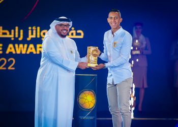 سفيان رحيمي أفضل لاعب من اختيار الجماهير للموسم الثاني على التوالي