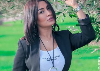 الفنانة إلهام قروي تهاجم منظمي المهرجانات المغربية