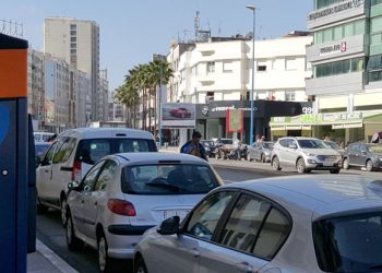 سلطات طنجة دايرة حملة على “الپاركينغ العشوائي” ووقفو أصحابها