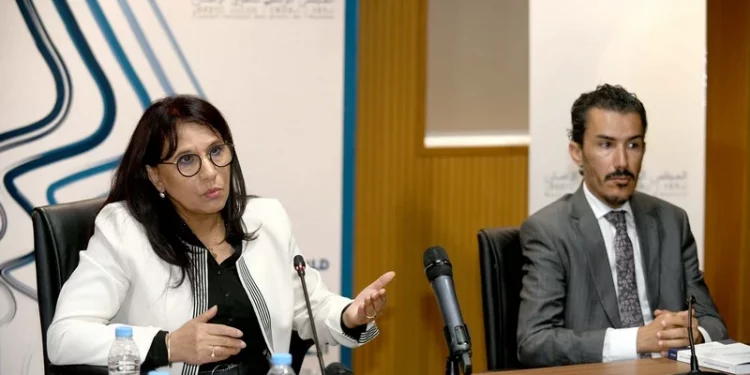 غالبية المغاربة تقبل التخلي عن الحريات خلال تدبير فترة الأزمات