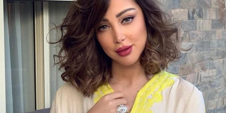 بعد استفزازها .. رد بسمة بوسيل على إحدى معجبات طليقها