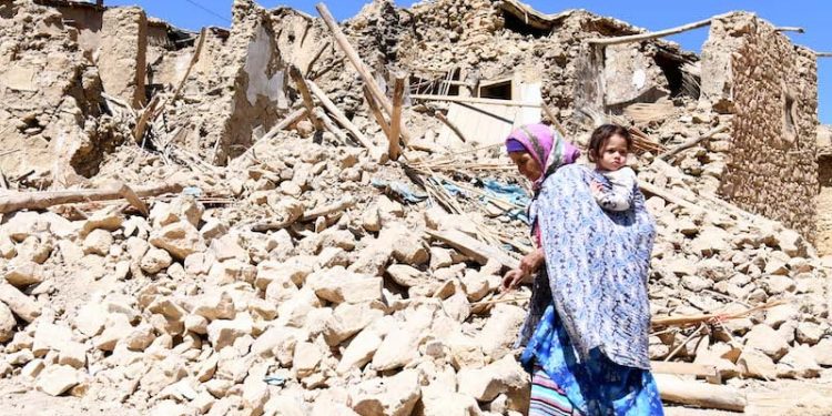 وزير تايلاندي كيتبرّع بـ57 مليون