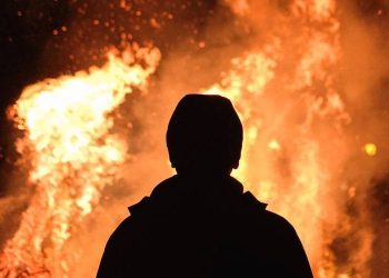 إضرام النا—ر في قسارية ببرشيد كتورط شخص مشتبه  فهاد القضية