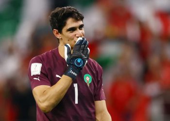 الدولي “ياسين بونو” دخل فقائمة المرشحين لنيل جائزة أحسن حارس مرمى فالعالم