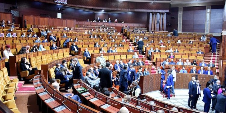 التعديلات ديال فرق الأغلبية كتقترح إضافة الغرامة اليومية إلى قانون العقوبات البديلة‬