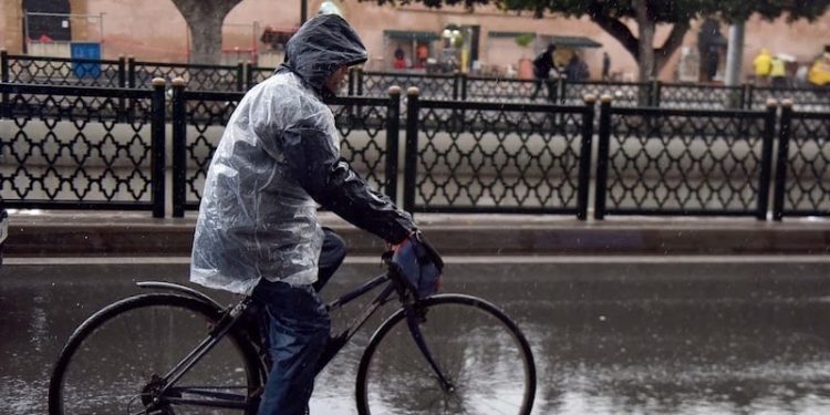 نشرة إنذارية: زخات رعدية مرتقبة بالمغرب