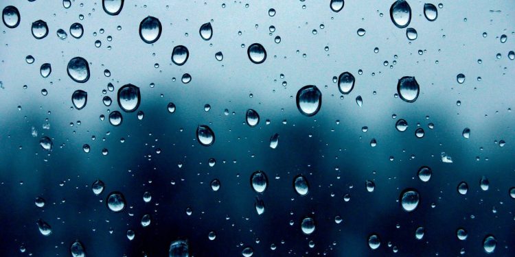طقس الأربعاء.. نزول قطرات مطرية بهاد المناطق المغربية