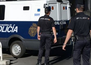 إسبانيا.. طالب كيطعن عددا من المعلمين والطلاب في مدرسة