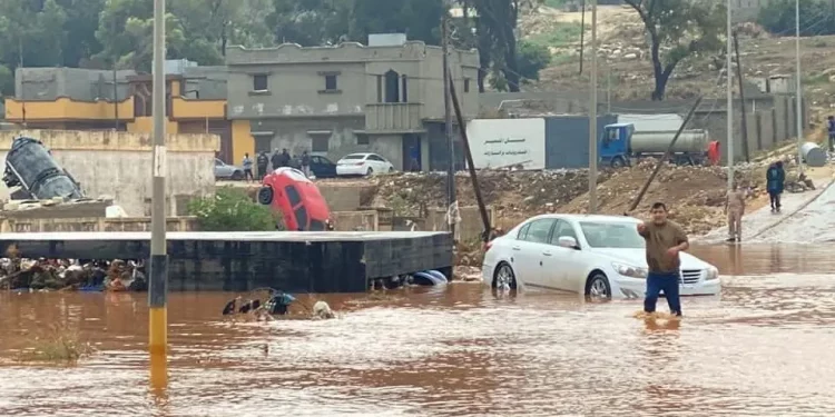 فيضانات ليبيا… ما يزيد على 2000 قتيل وآلاف المفقودين