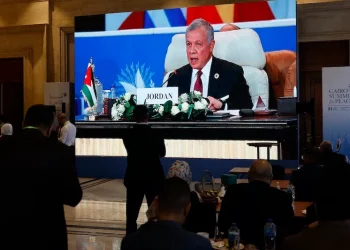 ملك الأردن: تهجير الفلسطينيين جريمة حرب