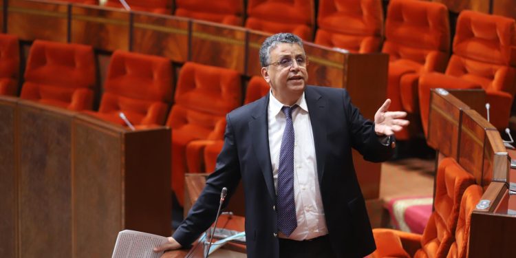 وزير العدل عندو أمل في تقوية صلاحيات المساعدة الاجتماعية بالمحاكم مع تزايد الانتقادات بشأن إضعاف أدوارهها