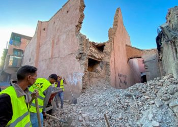 ضحايا الزلزال بـ”أمزميز” يتراجعون عن الاحتجاج