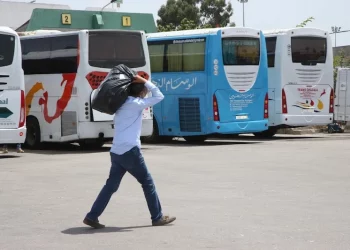 الحكومة تعلن تقديم دعم إضافي لمهنيي النقل بالمغرب