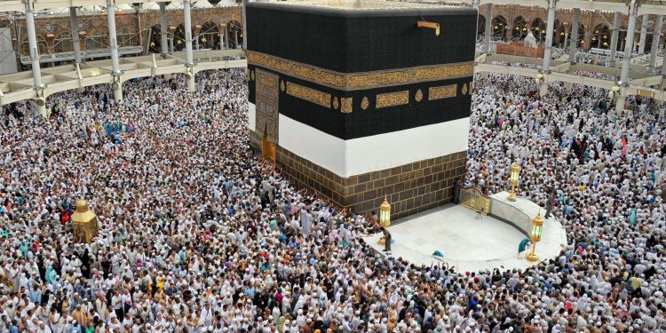 الزيادة في مصاريف الحج لسنة 1445 بمبلغ يناهز 3200 درهم