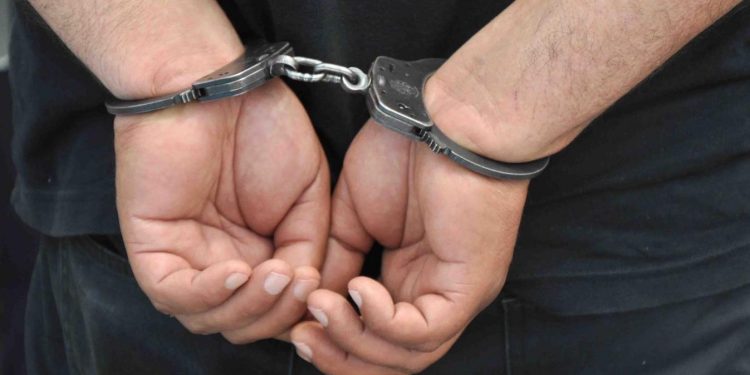 توقيف شخص وقاصر بتهمة الترويج للمؤثرات العقلية