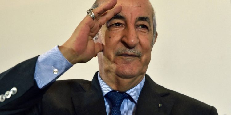 فضيحة من العيار الثقيل.. رئيس الجزائر يتطاول على الذات الإلهية