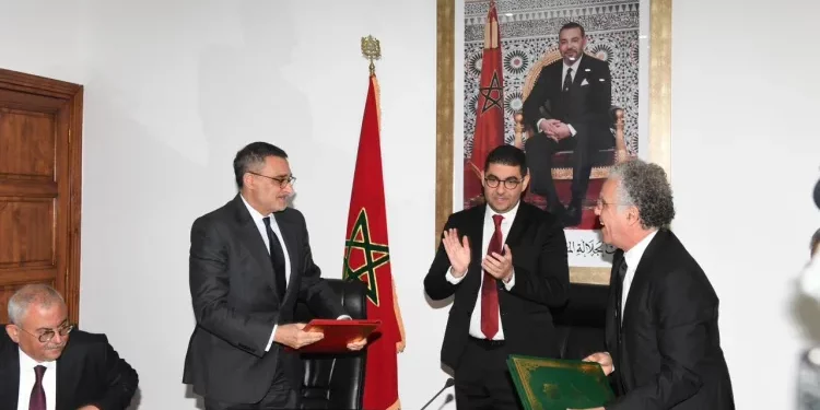 بنسعيد يشرف على توقيع اتفاقية لتقوية مجال السمعي البصري