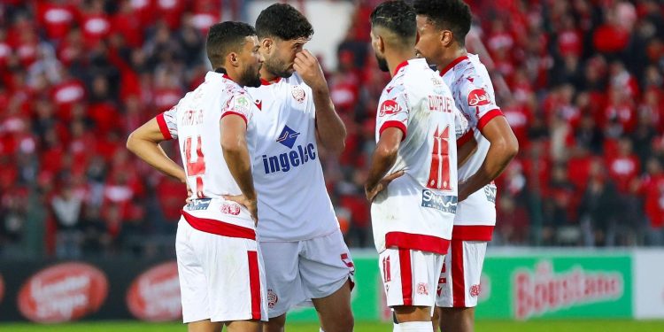الوداد بدون ظهيرين في الديربي أمام الرجاء