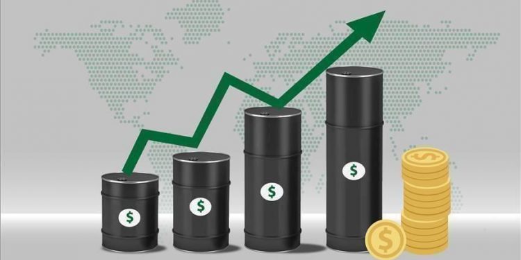 أسعار النفط تعاود الارتفاع من جديد