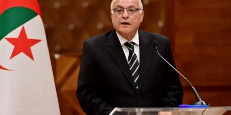 وزير خارجية الجزائر: نسارع لإيجاد حل مع المغرب