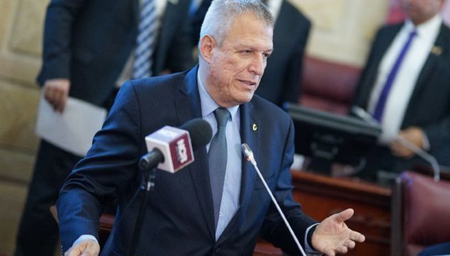 سيناتور كولومبي يندد بقرار حكومة بلاده بإقامة علاقات مع “الجمهورية الصحراوية” الوهمية