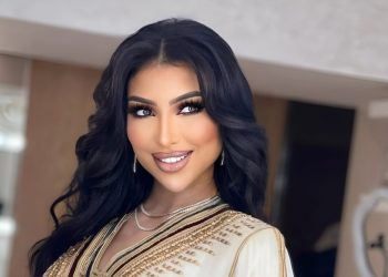الفنانة دنيا بطمة تتوج بجائزة “نجمة سنة 2023”