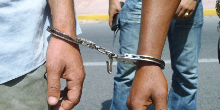 توقيف شخصين بالعيون بتهمة الهجرة السرية