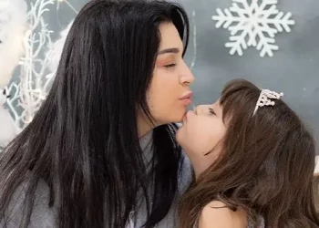 بمناسبة عيد ميلادها..الممثلة فرح الفاسي توجه رسالة للإبنتها
