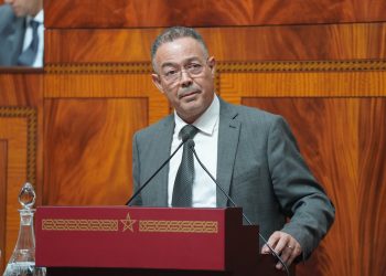 لقجع يعد الأساتذة بتحسين الأجور والظرفية الصعبة لن تحول دون ذلك