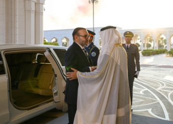 الملك محمد السادس يجري مباحثات على انفراد مع رئيس دولة الإمارات العربية المتحدة