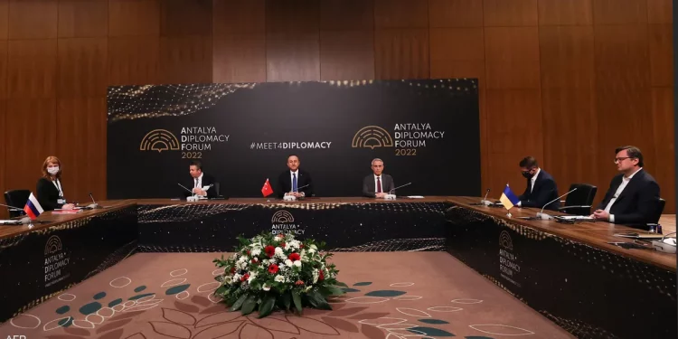 وزير الجماعات الترابية السنغالي يشيد بنوعية العلاقات “التاريخية” القائمة بين بلاده والمغرب