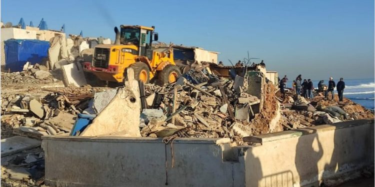 السلطات المحلية تقدم على هدم أشهر ضريح بالبيضاء