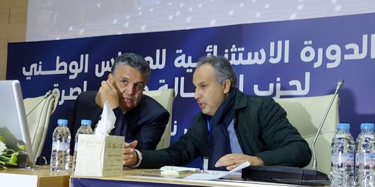 نائب الأمين العام للبام ينوه بأمينه العام ويلمح إلى استمراره في قيادة الحزب