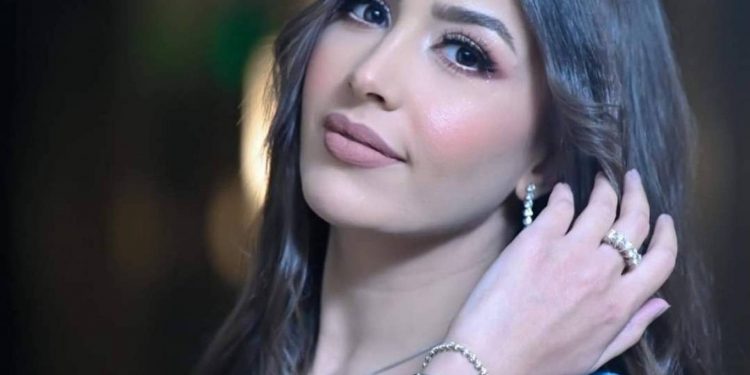 الفنانة “جنات” تطلق جديدها الغنائي