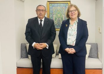 سفير المملكة في الولايات المتحدة الأمريكية  يتباحث مع مساعدة وزير الخارجية الأمريكية لشؤون الشرق الأدنى
