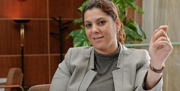 المنصوري توجه رسالة ملغومة إلى وهبي