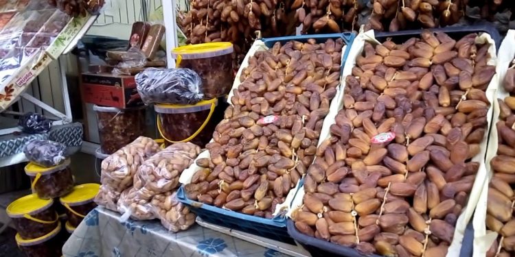 استعدادا لشهر رمضان.. المغرب يقدم على استيراد كمية مهمة التمور